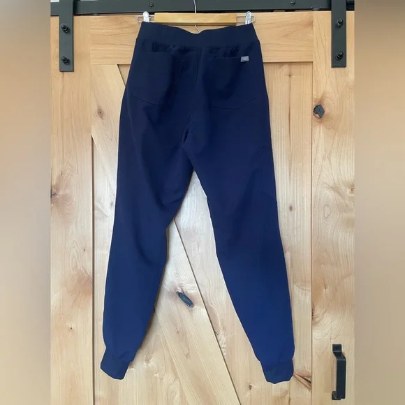 Navy Blue Figs Technical Collection The Jogger Set - Picture 7 of 7